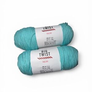 Big Twist Value Yarn in Aqua